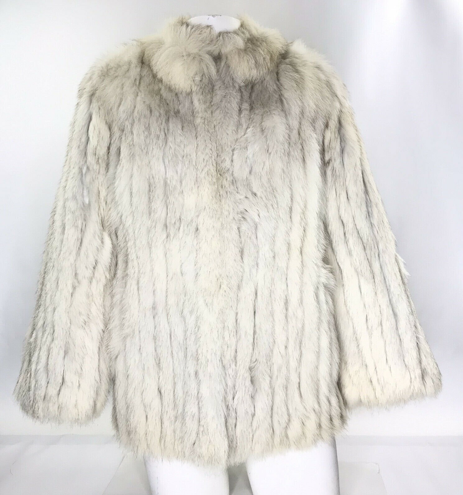 saga blue fox jacket