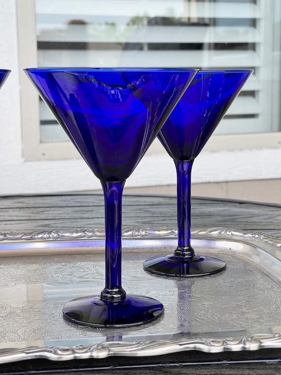 Cobalt Blue Martini Glasses, Pier One Martini Cocktail Barware in Bright  Blue, Luxury Stemware Wedding Engagement Gift, Holiday Entertaining -   Finland