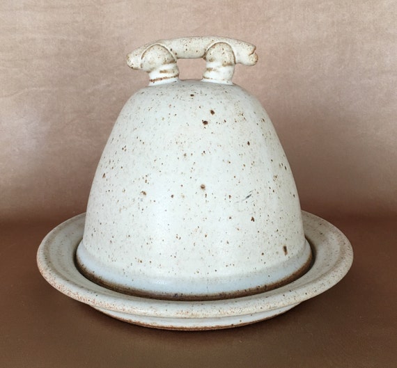 BEURRIER INDIVIDUEL PORCELAINE BLANCHE CLOCHE ROND 7X9 - Maison de la