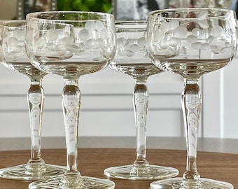 1940s Floral Etched Nick and Nora Liquor Cocktail Stemware, Four Hand Blown Craft Cocktail Barware Glasses, Engagement Gift, Vintage Wedding