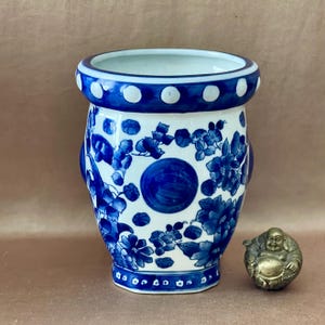 Vintage Chinoiserie Planter: Blue and White Ceramic Asian Decor