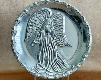 Wilton Armetale Heavy Silver Pewter Angel Plate, Unique Heavily Detailed Cast Metal Winged Angel Display Plate, Holiday Home, Religious Gift