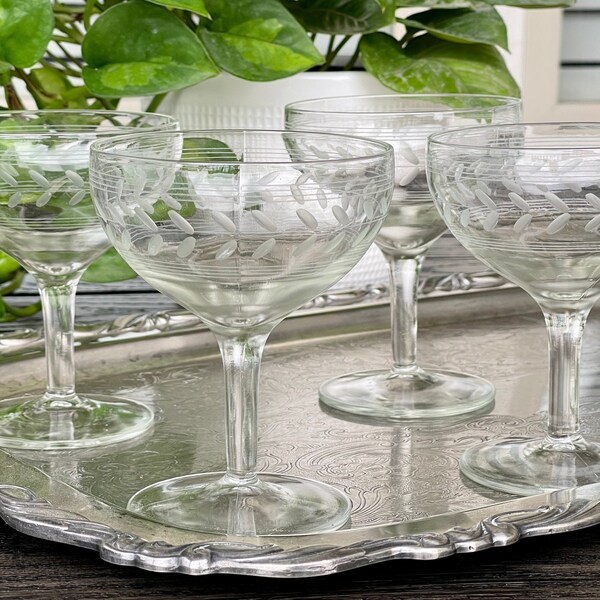 Etched Laurel and Band Champagne Cocktail Coupe Glasses, Mid Century Anchor Hocking, Vintage Pressed Glass Large Bowl Craft Cocktail Barware