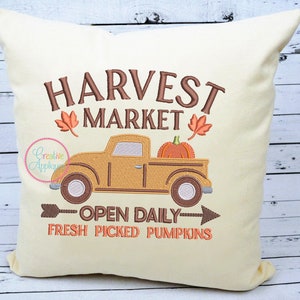 Erntemarkt Fresh Picked Pumpkins Digitale Stickdatei 4 Größen, Herbst Stickerei, Kürbis Stickerei, Herbst Stickerei