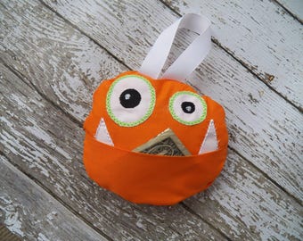 Monster Tooth Pillow In The Hoop Design, Tooth Fairy Pillow, In the hoop machine embroidery design,