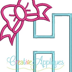 Applikations-Stickmuster mit Schleife und Buchstabe H (4 Größen)