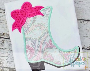 Dimensioni di amazzone Cowboy Boot Bow digitale macchina ricamo Applique Design 4
