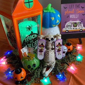 Halloween Fidget & Stim Skateboard Earrings