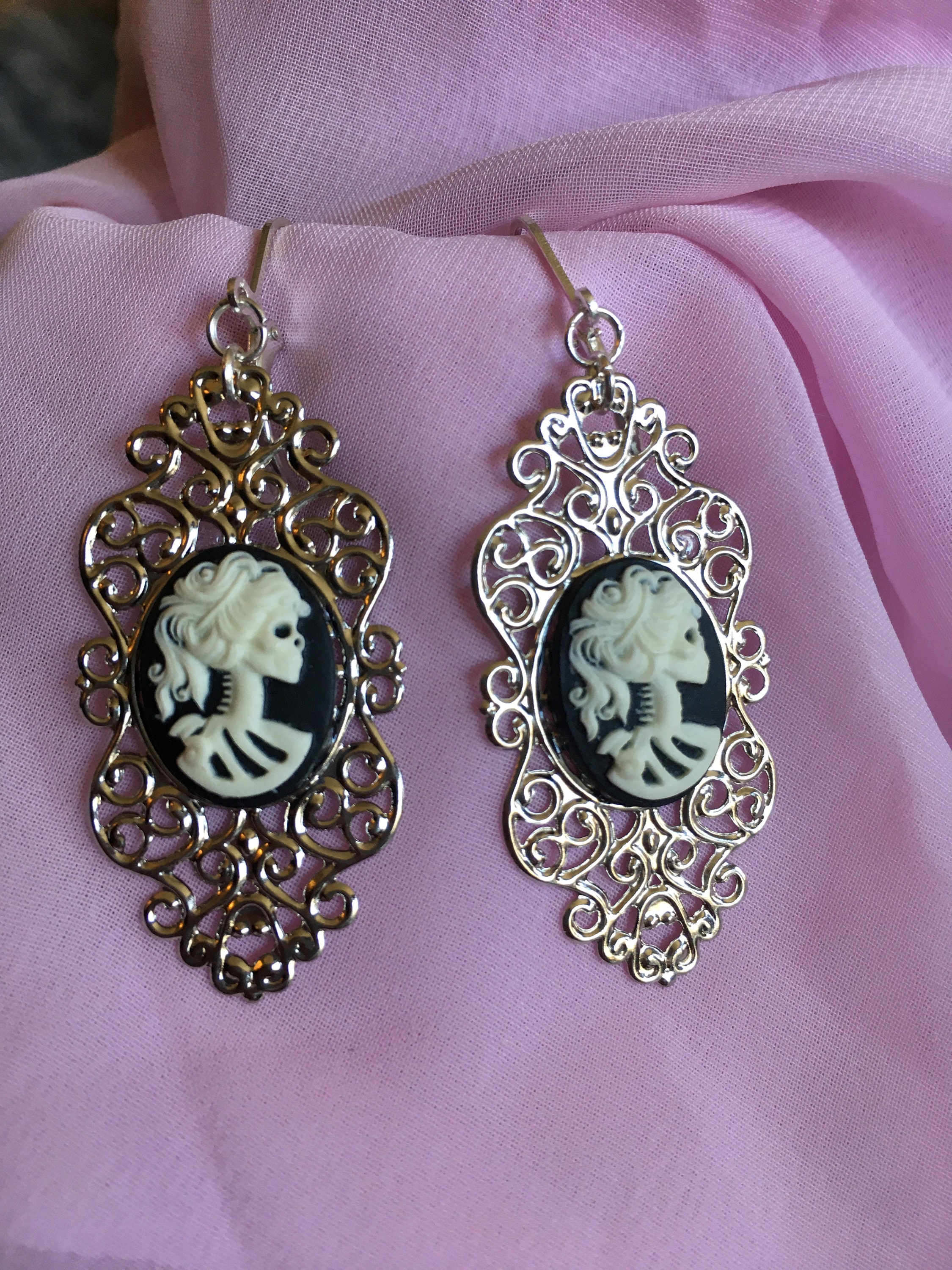 Beautiful Framed Gothic Cameo Skull Earrings in Silver Finish