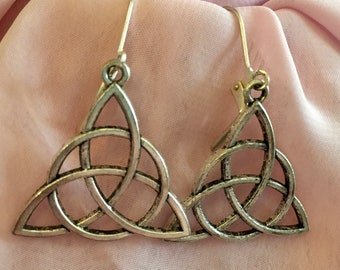 Large Triquetra / Celtic Knot Earrings  - Simply Beautiful!