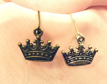 Beautiful Crown Earrings In Bronze or Silver Finish