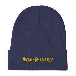Bonnet brodé NON BINAIRE