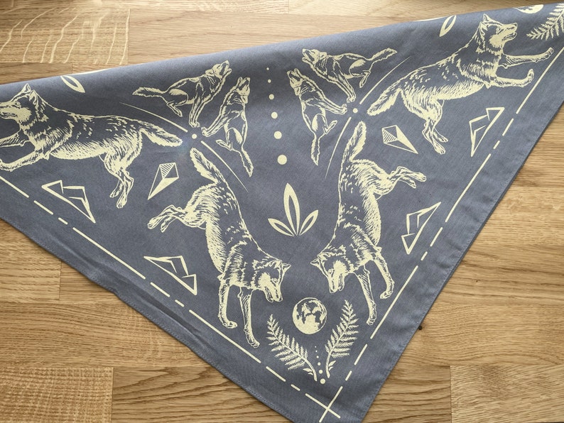 Gray Wolf Bandana/Handkerchief/Mask/Face Covering Wolves Wildlife Men's & Women's Classic Paisley Inspired 100% Cotton image 1