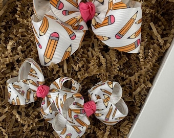 Lazo para el pelo con forma de lápiz número 2