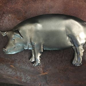 Metal Flat 3d Pig, farmhouse decor, pig sign