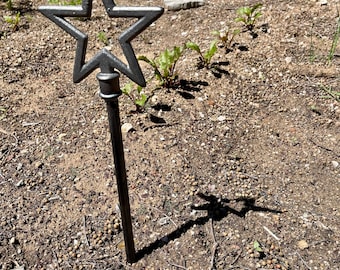 Garden post metal hose guard stake yard art garden decor