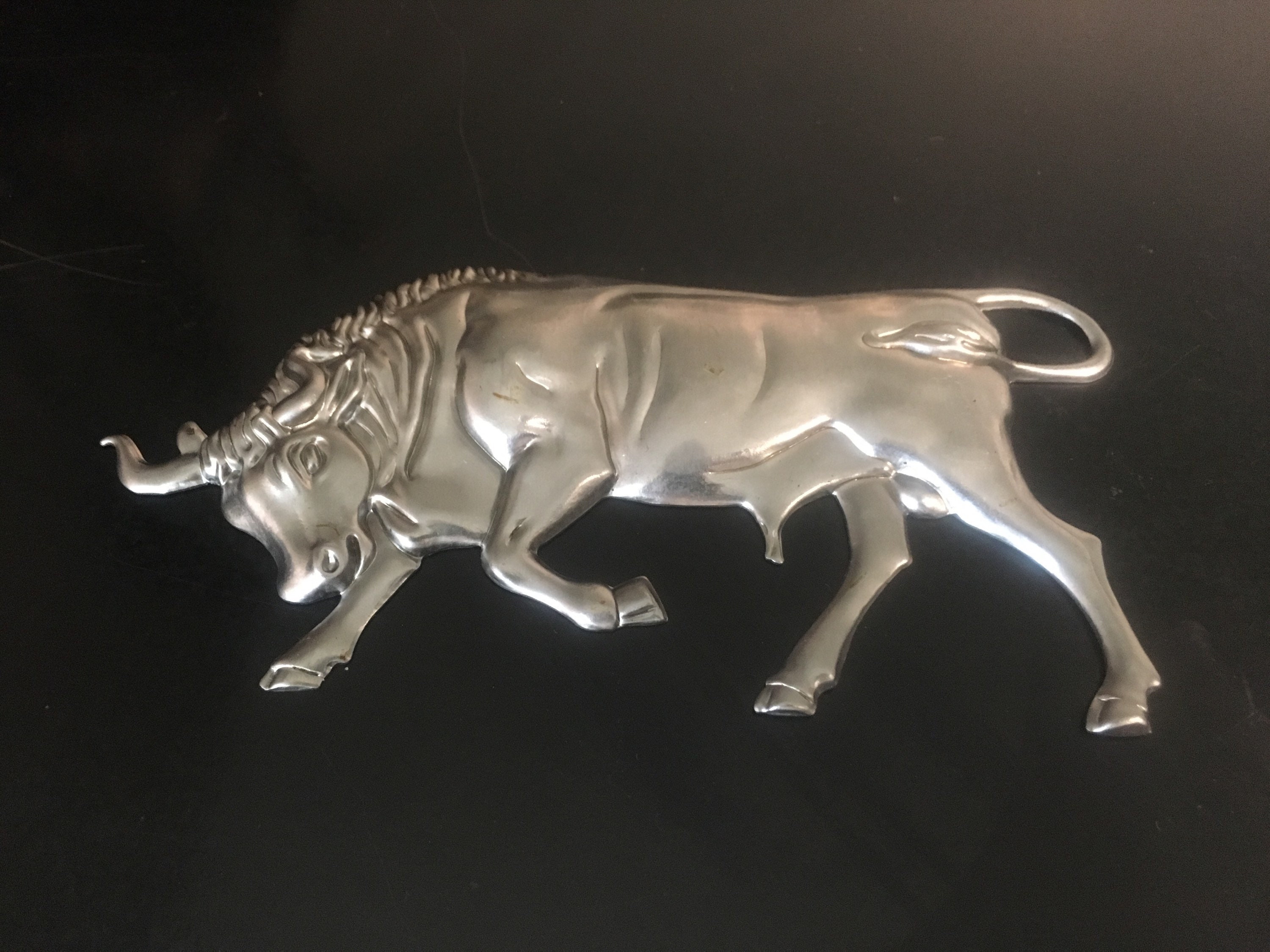 Metal Raging Bull Magnetic Lays Flat Steel Placard Sign | Etsy