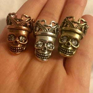 Large hole Bead for beards or dreads, skull with crown in silver, Copper or bronze. Beard beads