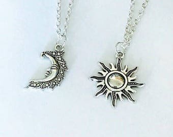 SALE - Set of 2 Sun and Moon Necklace, Couple Necklace, Boyfriend ,Girlfriend , Best Friend Necklaces, Valentine Gift, Christmas Gift.