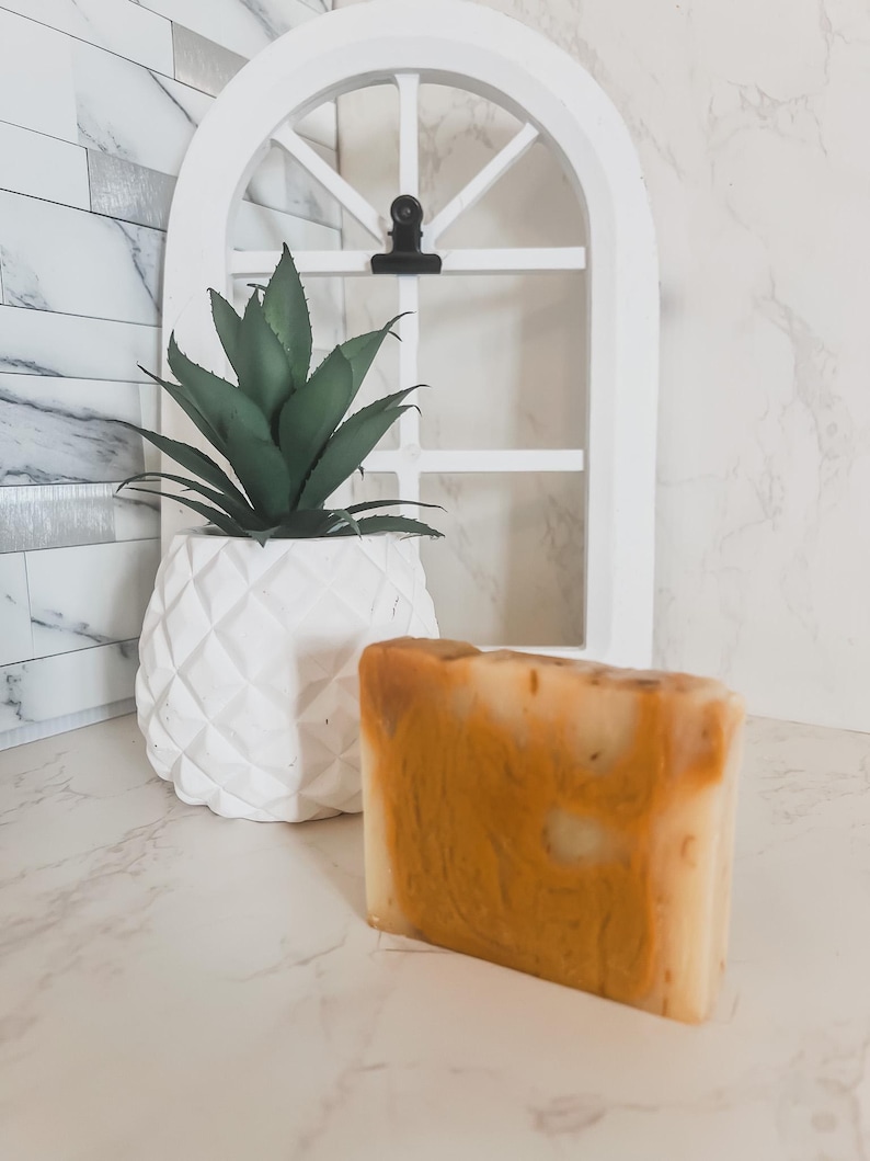 Jabón Artesanal de Cítricos: Naranja, Pomelo Rosa, Mandarina - Jabón Gloriana imagen 1