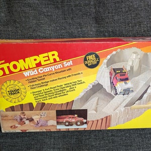 Vintage Schaper Stomper Wild Canyon Set 1983 4x4 Road Rod Playset Track With Hidden Features And Original Box