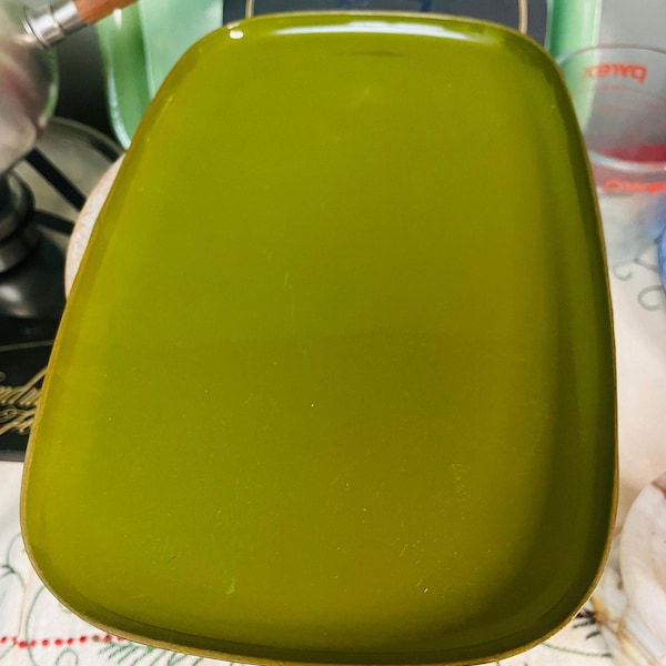 MCM Tablett RARE Mid Century moderne SHOWA Servierplatte Avocado Japan lackiert groß signiert gestempelt groovy wie neuer Zustand