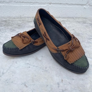 Women 8M 1990 Cole Haan  Tri Colored Brown, green, black, oiled leather fringed Oxford slip on preppy shoes.