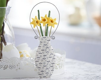 Yellow daffodils in a fabric vase, miniature crochet narcissi, mini faux flowers, spring home decoration, mothers day gift, Easter ornament