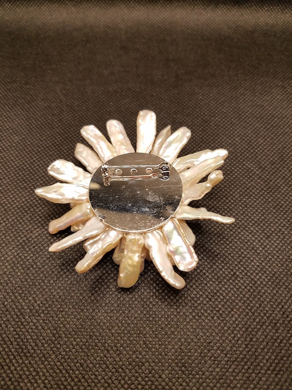 Handmade Biwa Keshi Pearl Chrysanthemum Brooch - image 5