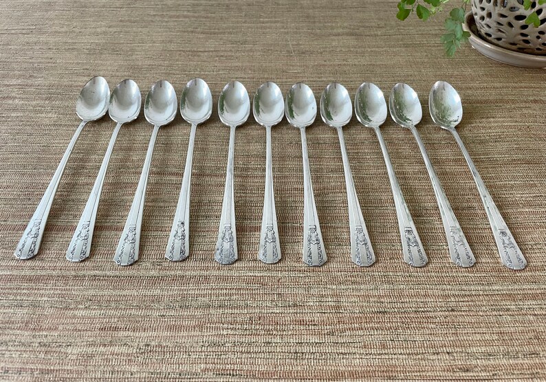 Vintage Wm A Rogers Sectional Oneida Ltd. Flatware Lido Pattern Silverplate Spoon Set 27 Pieces image 6