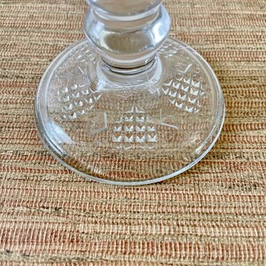 Gobelets deau en verre pressé Avon vintage Ensemble de 4 Heart & Diamond Fostoria Loving Cup image 8