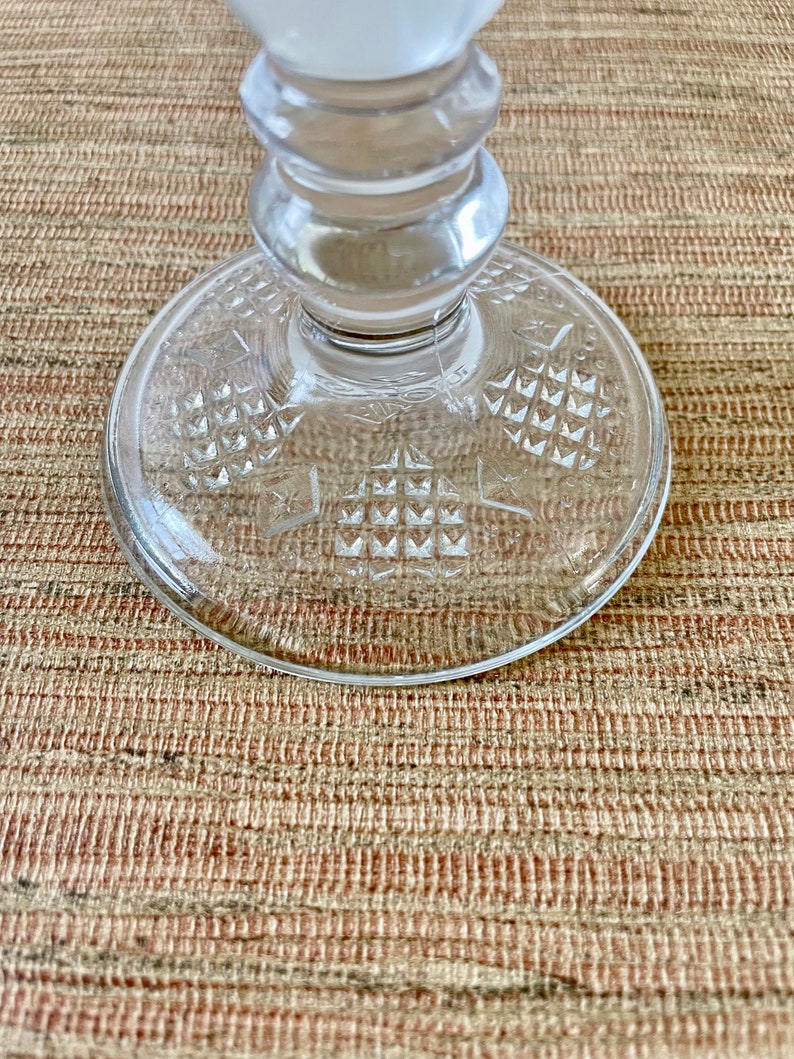 Gobelets deau en verre pressé Avon vintage Ensemble de 4 Heart & Diamond Fostoria Loving Cup image 8