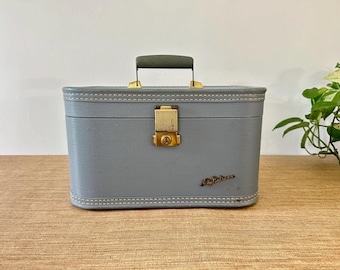 Vintage Lady Baltimore Blue Travel Train Case