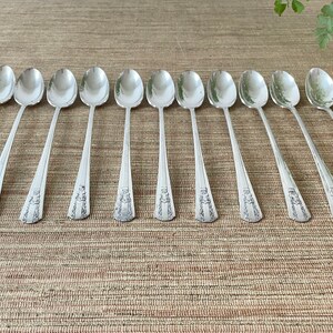 Vintage Wm A Rogers Sectional Oneida Ltd. Flatware Lido Pattern Silverplate Spoon Set 27 Pieces image 7