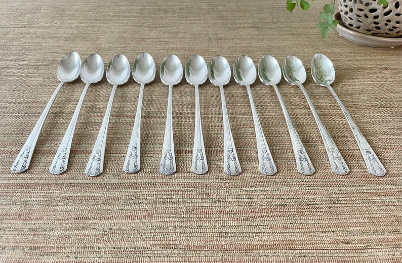 Vintage Wm A Rogers Sectional Oneida Ltd. Flatware Lido Pattern Silverplate Spoon Set 27 Pieces image 7