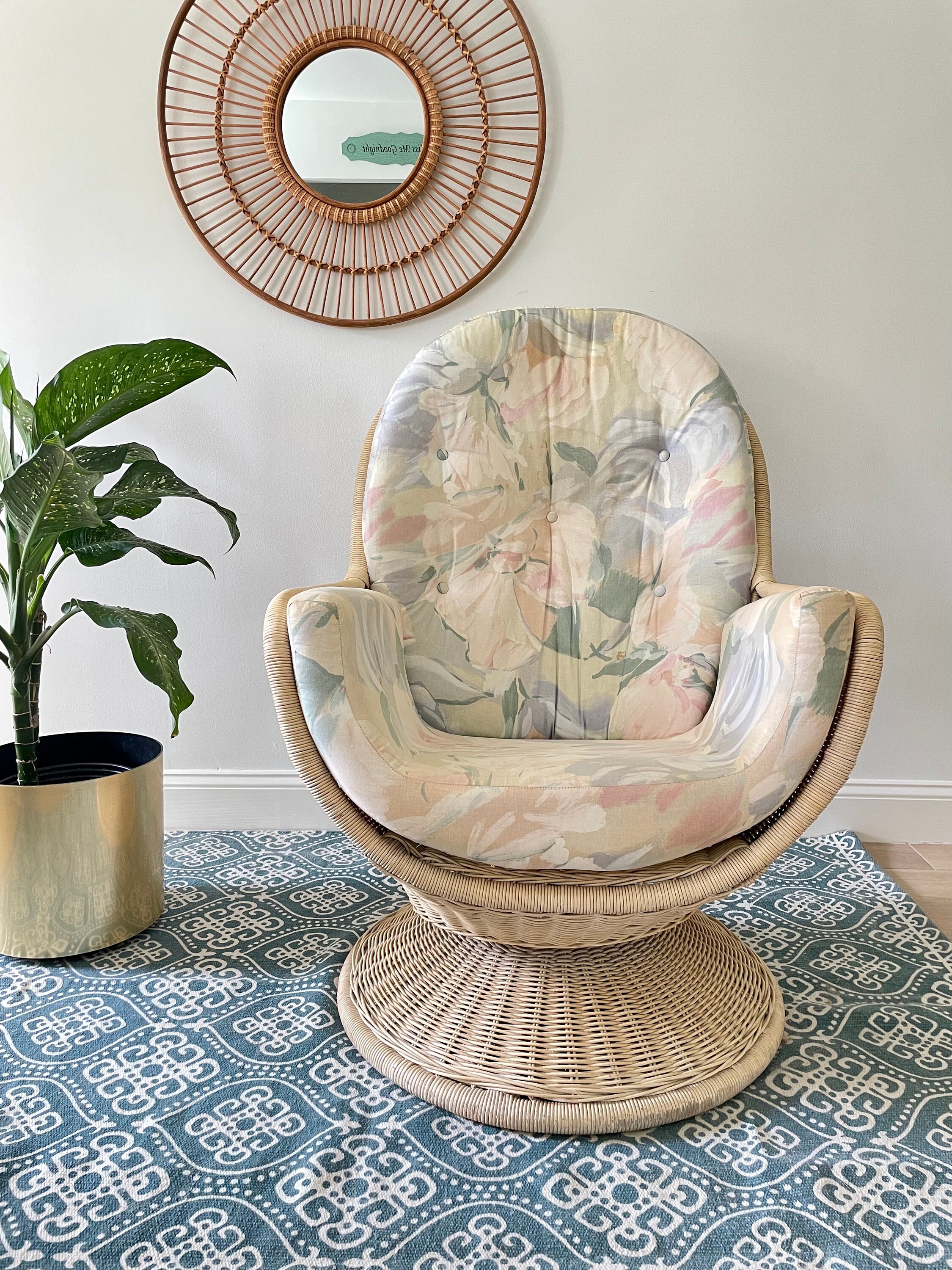 Vintage swivel egg chair sale