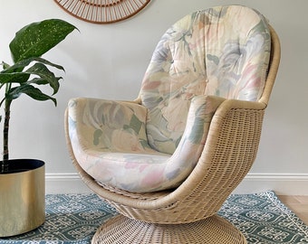 Vintage Wicker Swivel Egg Chair With Original Cushions - Boho Style