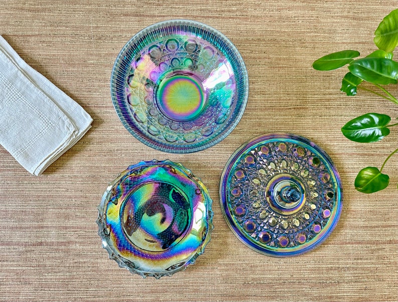 Plato de caramelo de cristal de carnaval azul iridiscente vintage con tapa y plato a juego de Indiana Glass juego de 3 piezas imagen 3