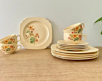 Vintage Homer Laughlin Floral China - Columbine Pattern - Century Shape - Luncheon Plates, Cups & Saucers - Set of 14