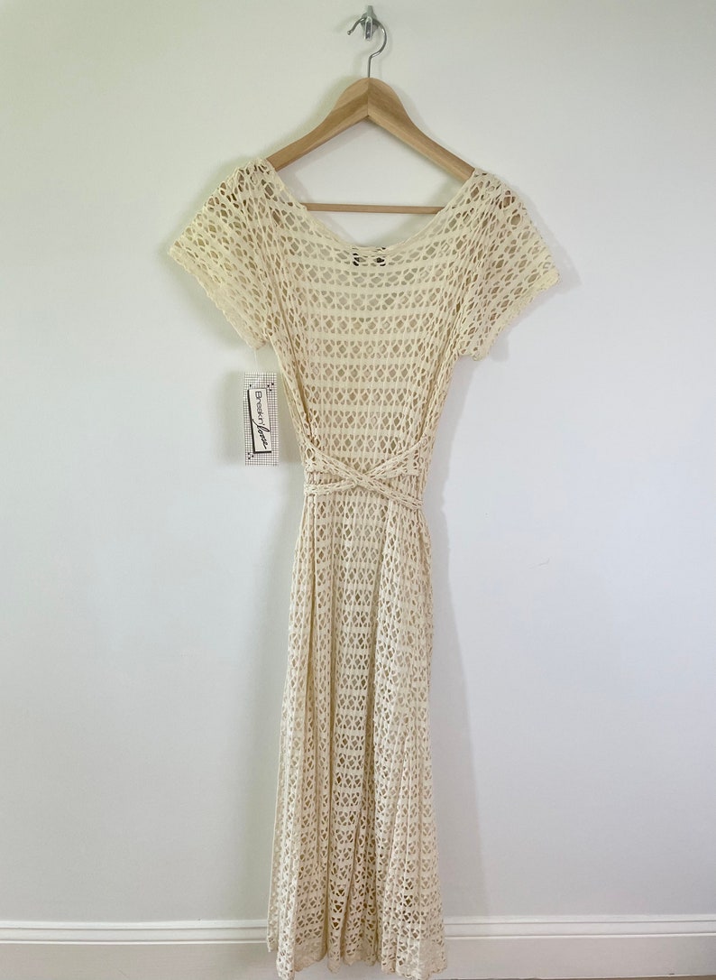 Vintage Cream Maxi Cutwork Dress with Scoop Neck and Cap Sleeves Breakin Loose Size 9/10 NWT Boho Dress image 7