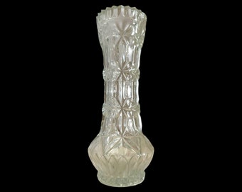 Classic Cut Crystal 8" Vase