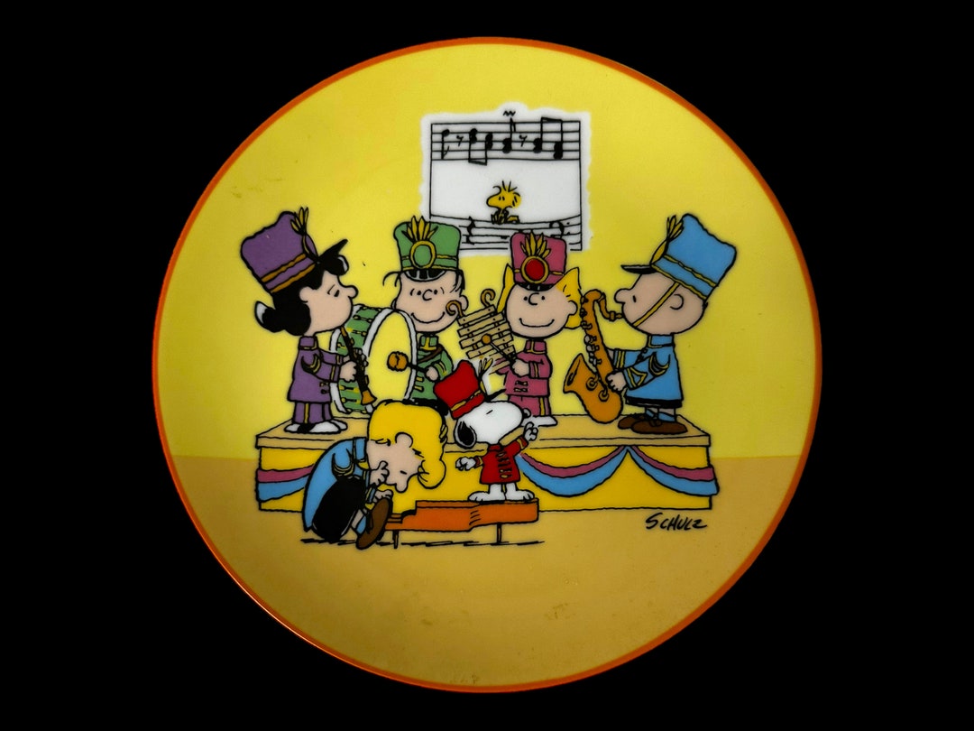 Collectible peanuts in Concert Plate - Etsy