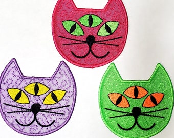 Three Eyed Mystic Alien Cat Embroidered Patch - Iron-on