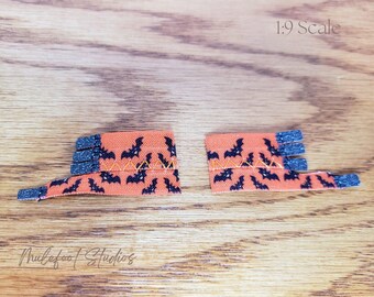 Miniatyr SMB-stövlar för Breyer-modellhästar - Halloween-fladdermöss