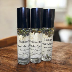 Aceite perfumado roll-on de lavanda y vainilla con coco fraccionado (10 ml), disponible en muchos aromas.