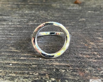 Elegant Sterling Silver Open Circle Ring - Handcrafted Boho Jewelry for a Modern and Minimalist Look