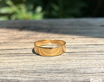 Minimalist Toe Ring, 14K Gold Plated, Adjustable Boho Midi Ring