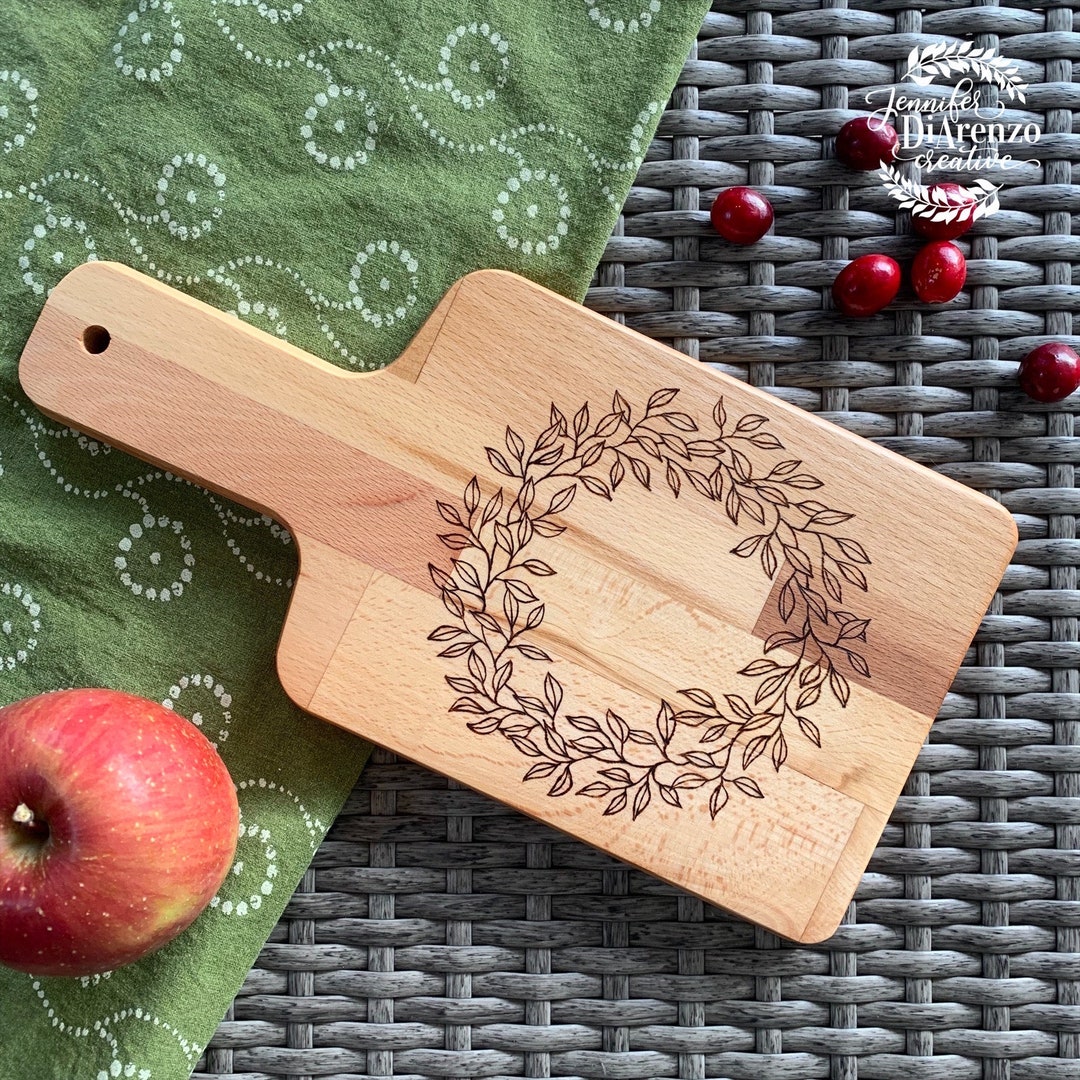 Wreath Cutting Board / Wood Burned Wreath Cutting Board / Wood Burned