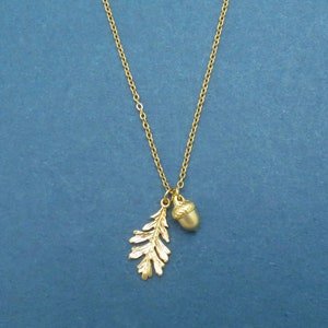 Eikel en eikenbladketting, eikelketting, eikenbladketting, bosketting, cadeau voor verjaardag, cadeau voor haar, cadeau voor nieuwjaar