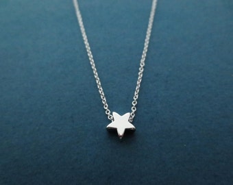 Tiny star necklace, Cute dainty necklace, Silver star necklac, Minimalist's gift, Christmas gift, New year gift, Friend gift